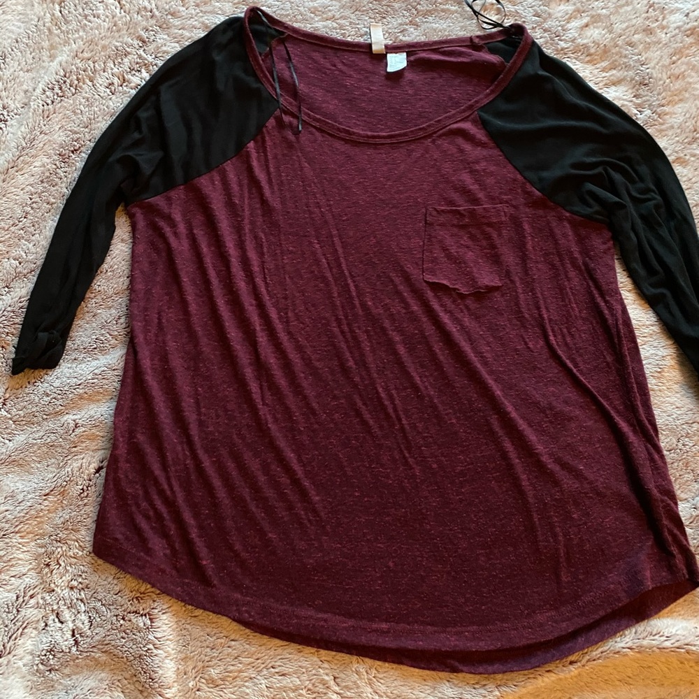 Baseball tee